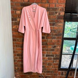 St Michael womens vintage embroidered polyester tie front robe pink bust 38”